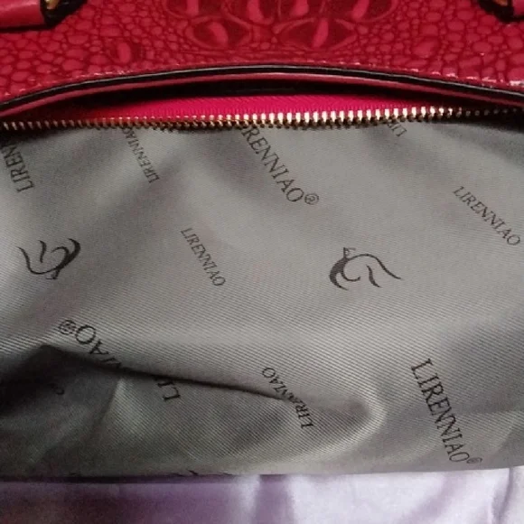 Lirenniao Red Croc-Embossed Satchel With Matching Wristlet - Picture 2 of 9